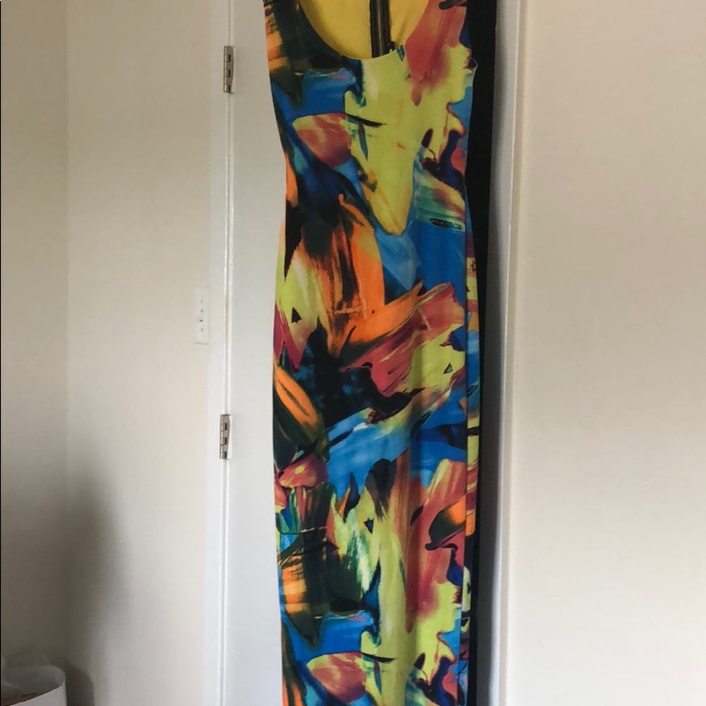 Multi Color body con Fashion Nova Dress🧡